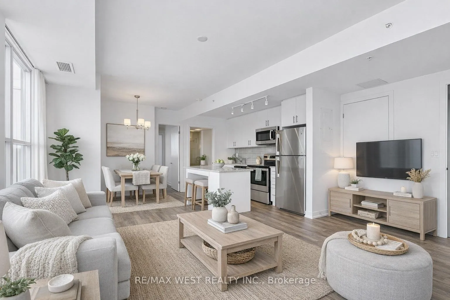 Photo 1 of Unit 401, 550 North Service Road, Grimsby, Grimsby Beach — HOMEH
