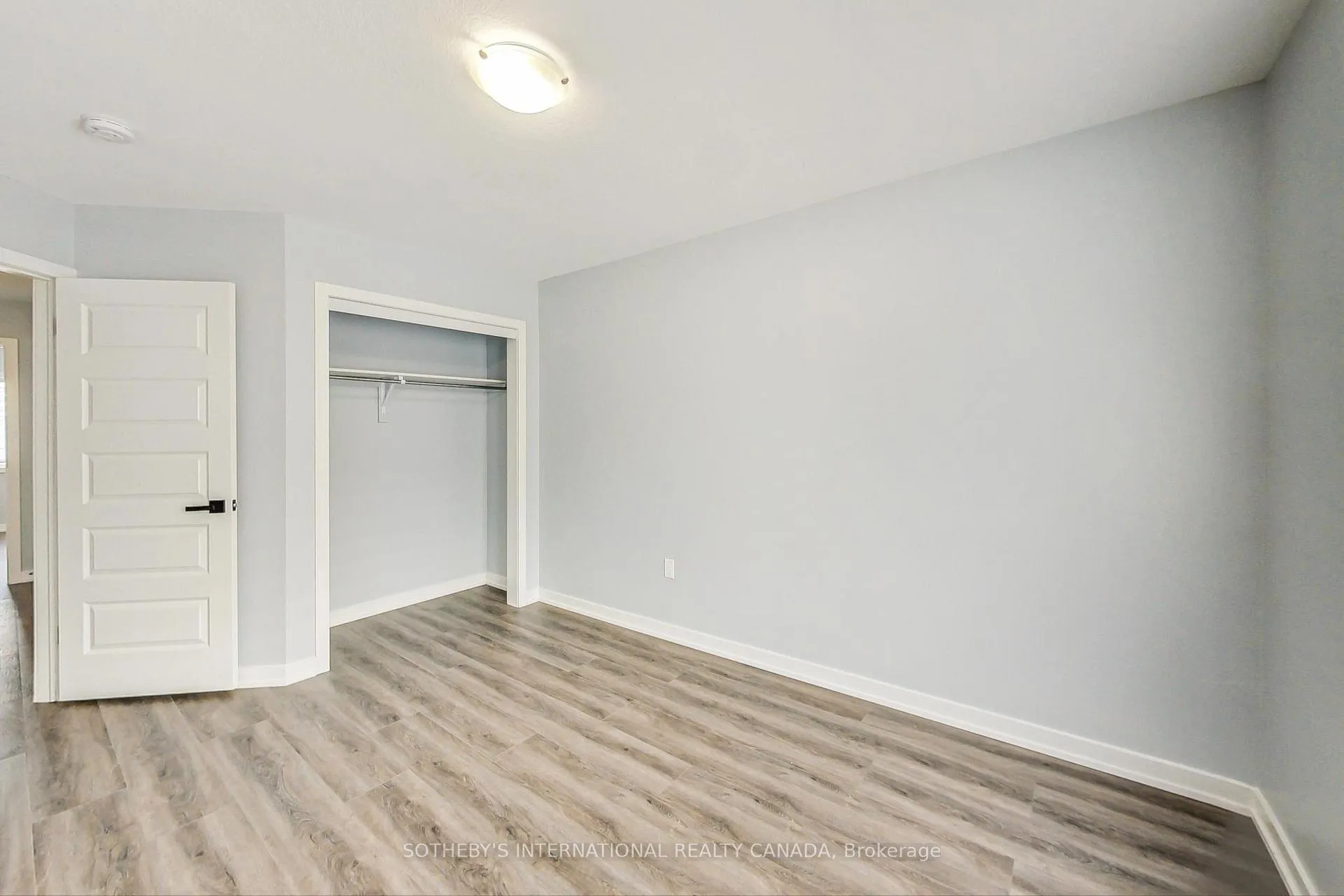 Photo 15 of 131 Pagebrook Crescent, Hamilton, Stoney Creek Mountain — HOMEH