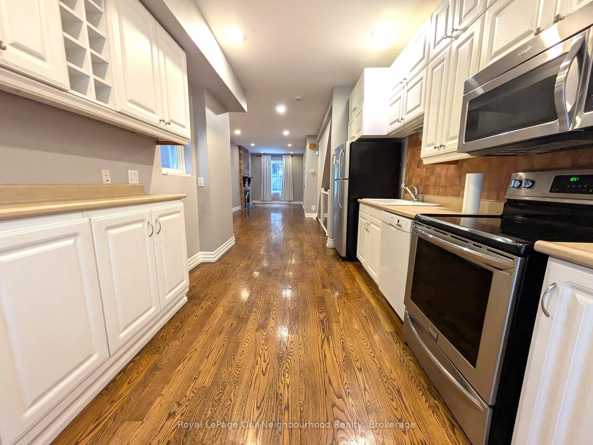 Photo 1 of Unit Main, 86 Asquith Avenue, Toronto, Rosedale-Moore Park — HOMEH