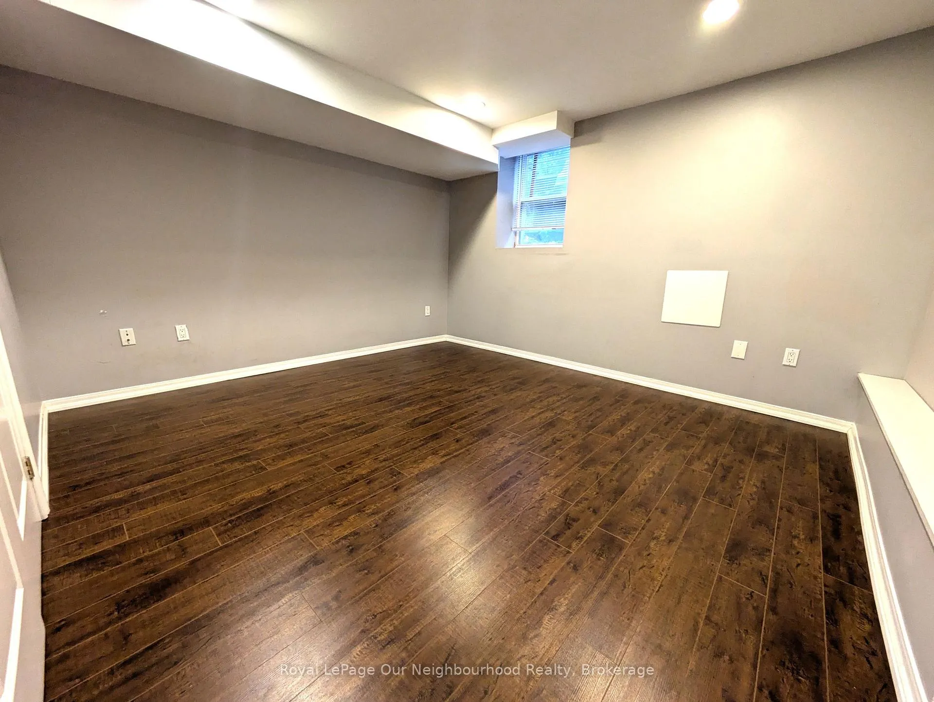 Photo 12 of Unit Main, 86 Asquith Avenue, Toronto, Rosedale-Moore Park — HOMEH