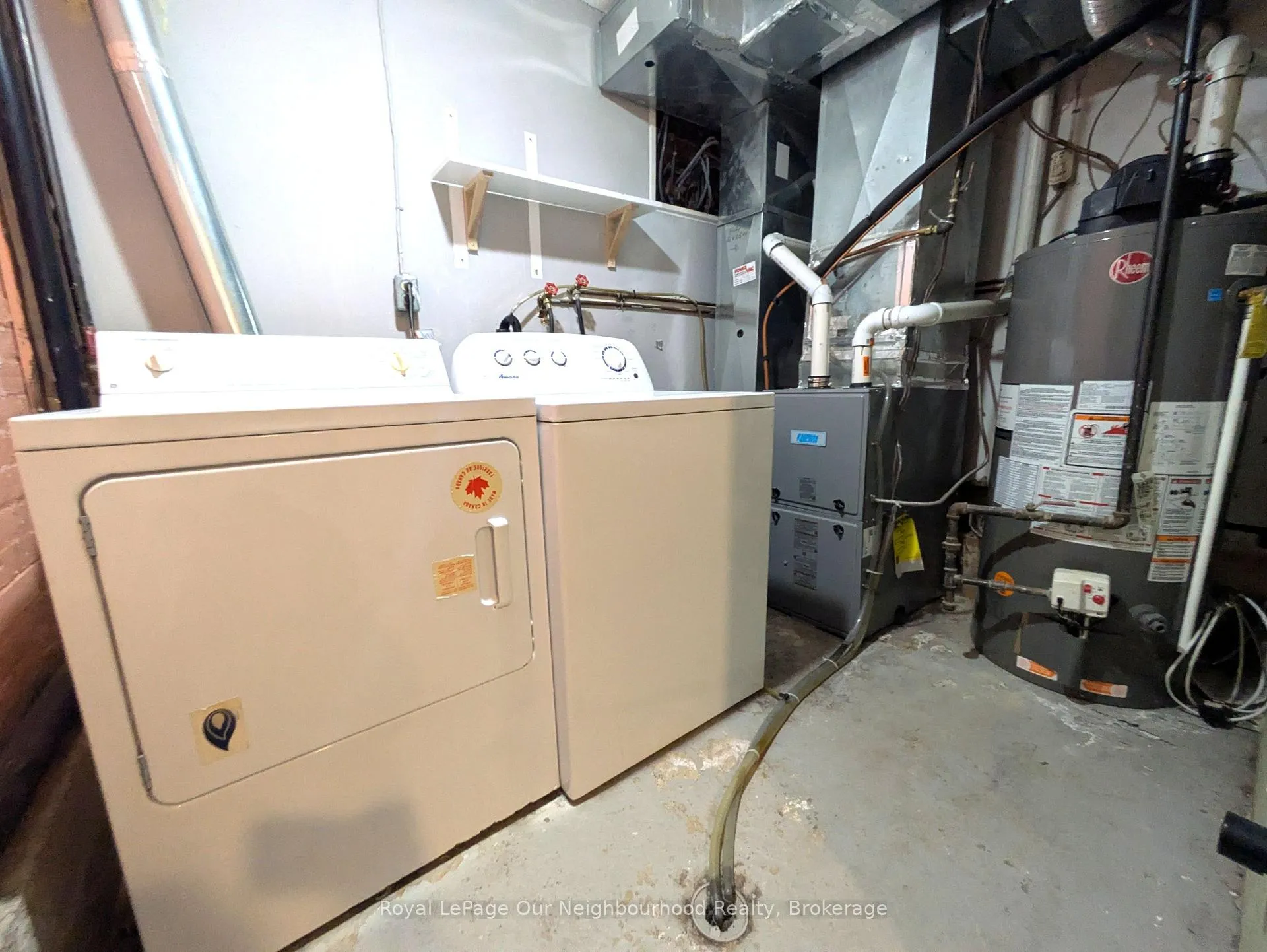 Photo 20 of Unit Main, 86 Asquith Avenue, Toronto, Rosedale-Moore Park — HOMEH