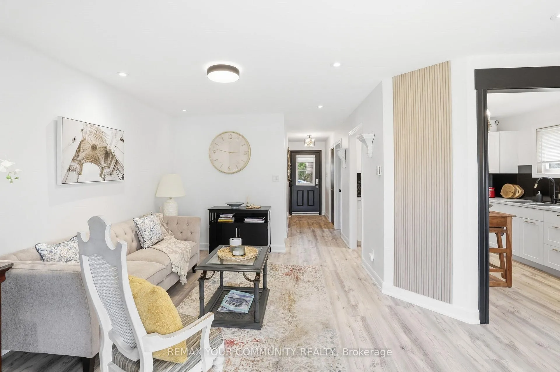 Photo 11 of 17 St. Clair Street, Collingwood — HOMEH