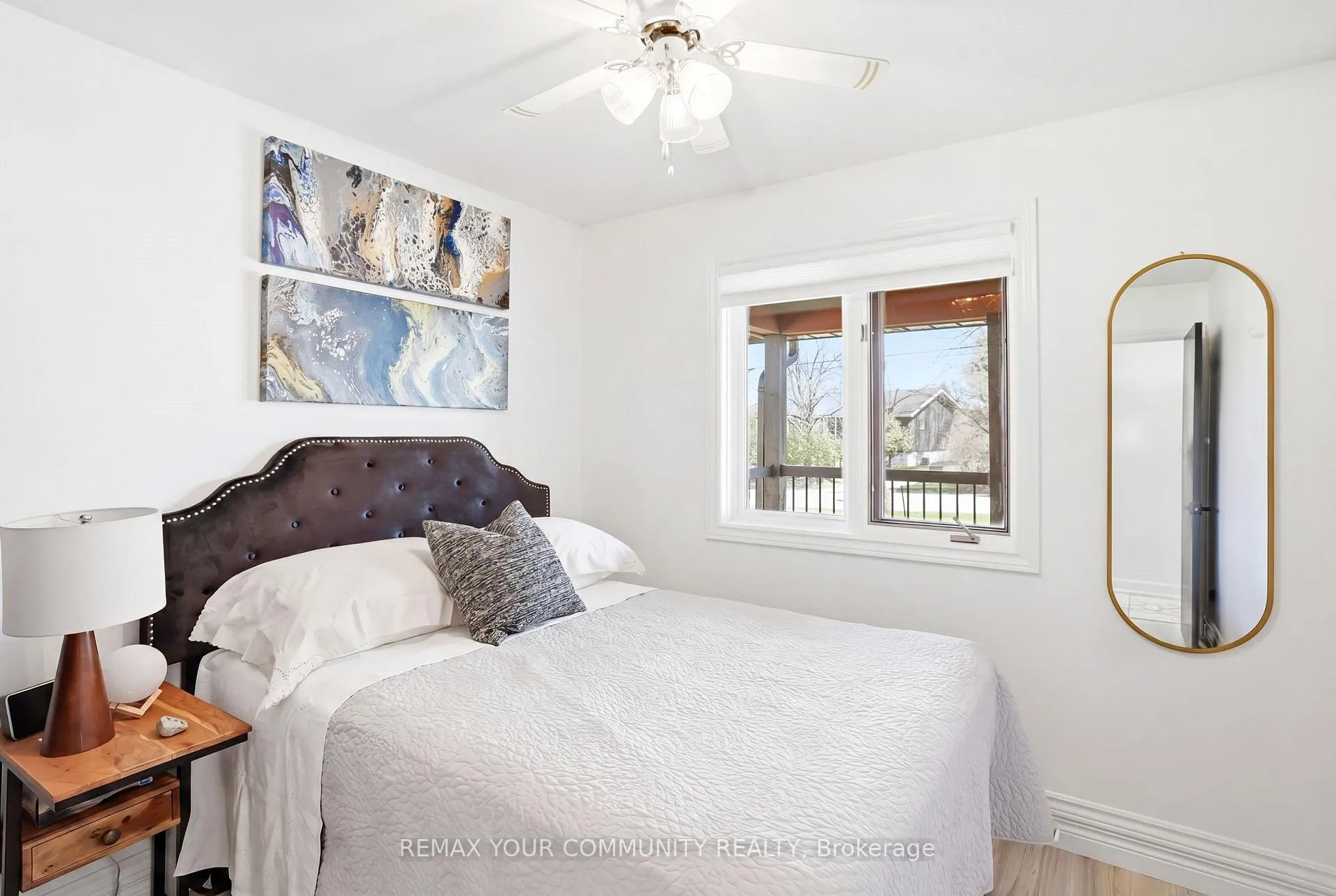 Photo 16 of 17 St. Clair Street, Collingwood — HOMEH