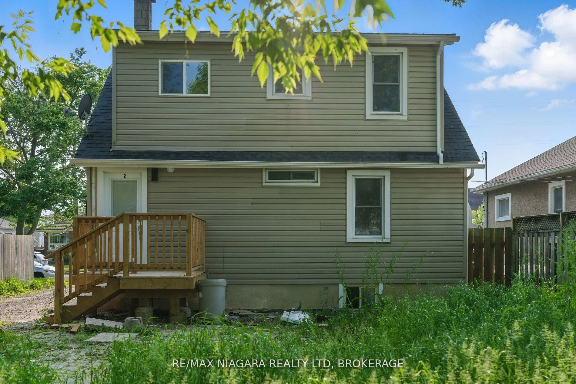Photo 3 of Unit 1, 290 Scholfield Avenue S, Welland, Lincoln/Crowland — HOMEH