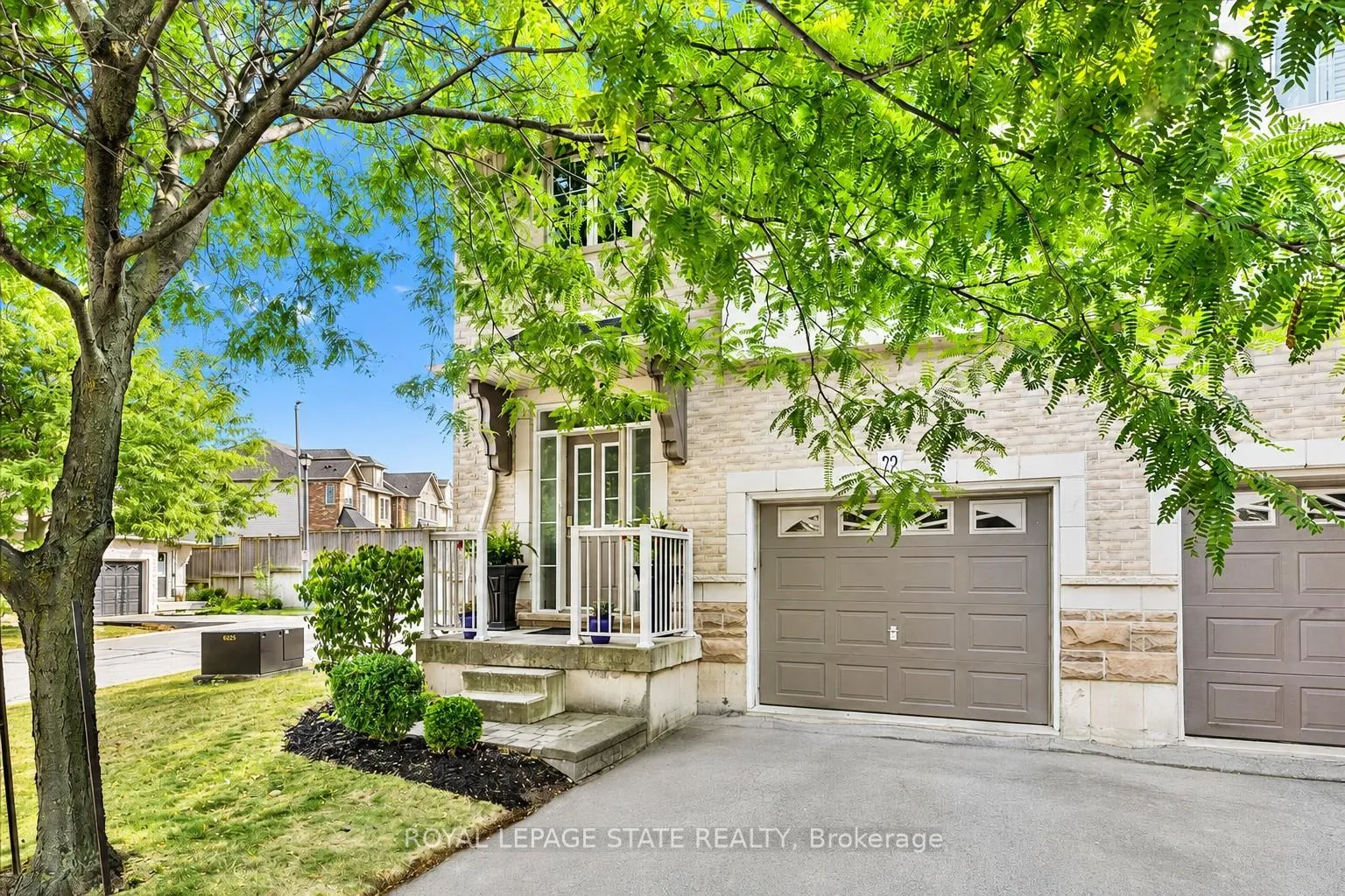 Photo 3 of Unit 72, 5080 Fairview Street, Burlington, Appleby — HOMEH