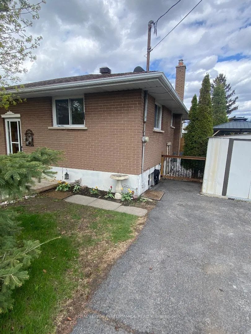 Photo 3 of 197 15th Street W, Cornwall — HOMEH