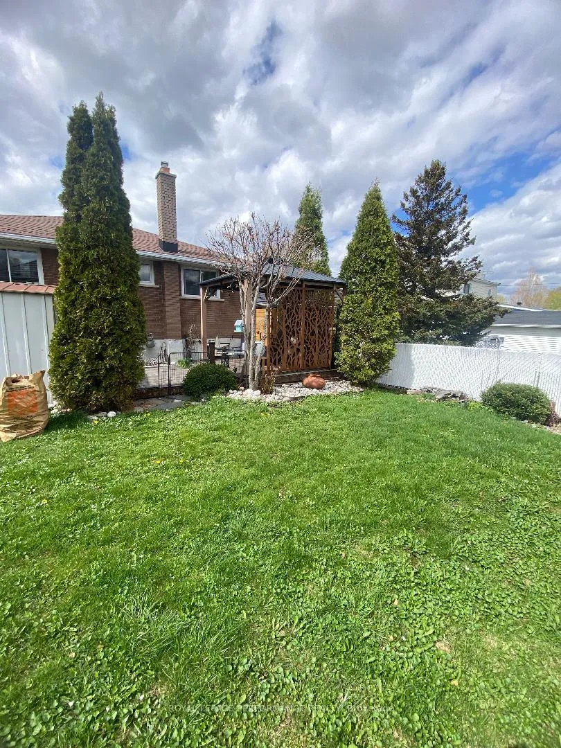 Photo 4 of 197 15th Street W, Cornwall — HOMEH