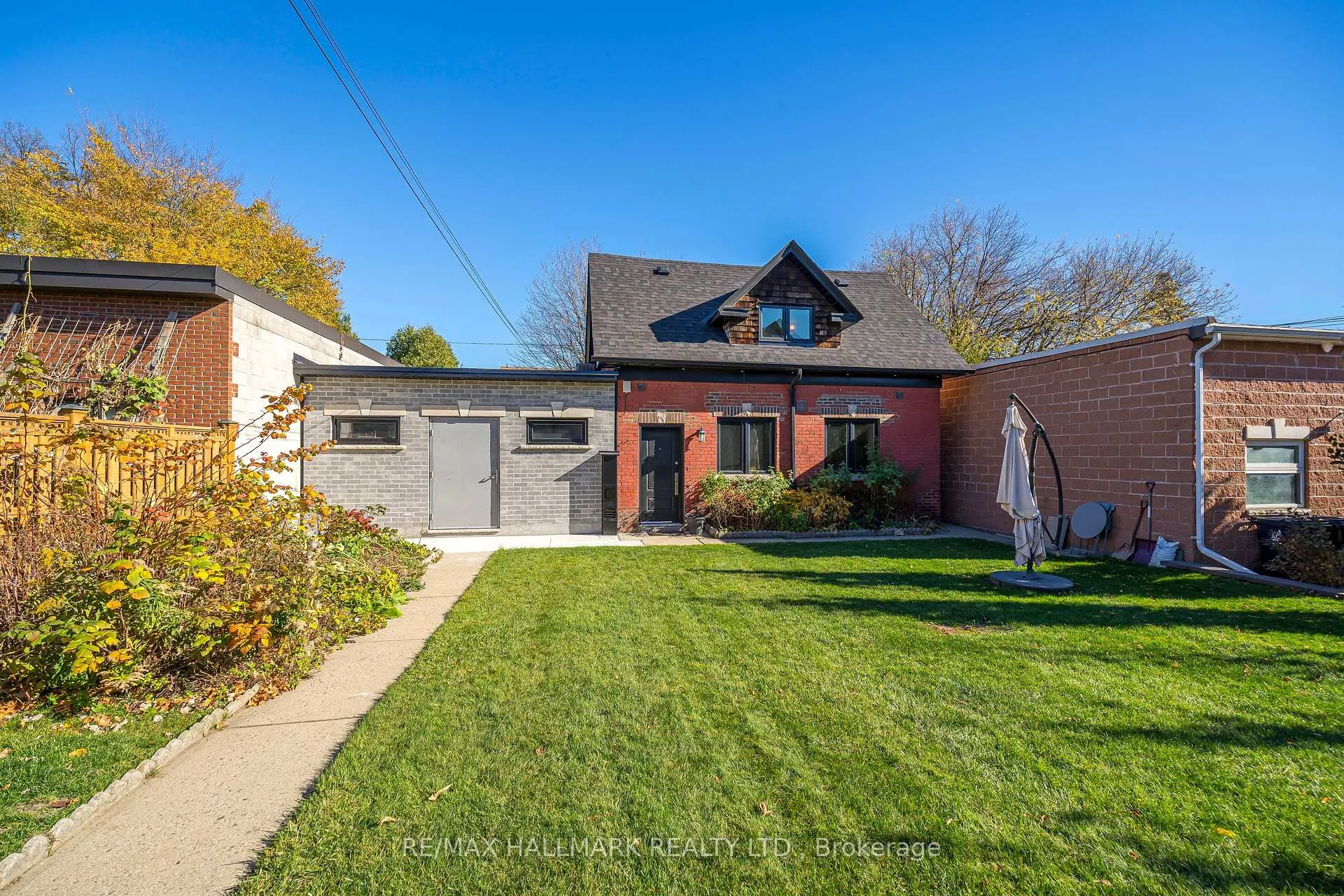 Photo 2 of Unit Coach House, 153 Rusholme Road, Toronto, Dufferin Grove — HOMEH