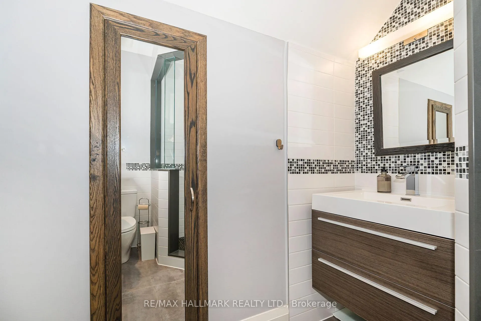 Photo 17 of Unit Coach House, 153 Rusholme Road, Toronto, Dufferin Grove — HOMEH