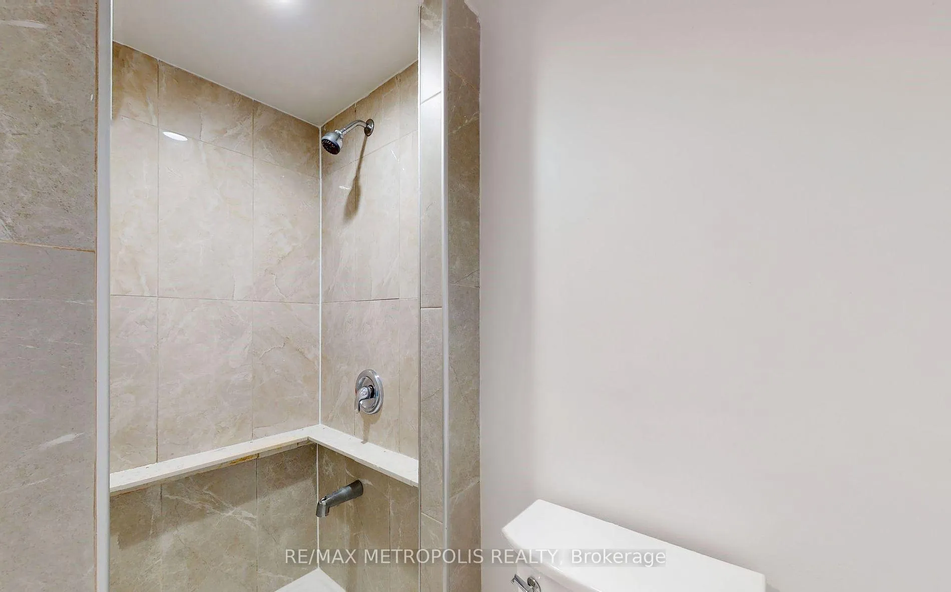 Photo 9 of Unit BSMT, 41 Nightstar Road, Scarborough, Rouge — HOMEH