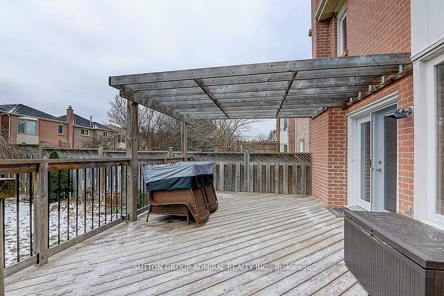 Photo 2 of 160 Gailcrest Circle, Vaughan, Crestwood-Springfarm-Yorkhill — HOMEH