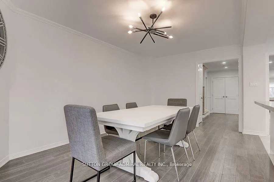 Photo 17 of 160 Gailcrest Circle, Vaughan, Crestwood-Springfarm-Yorkhill — HOMEH
