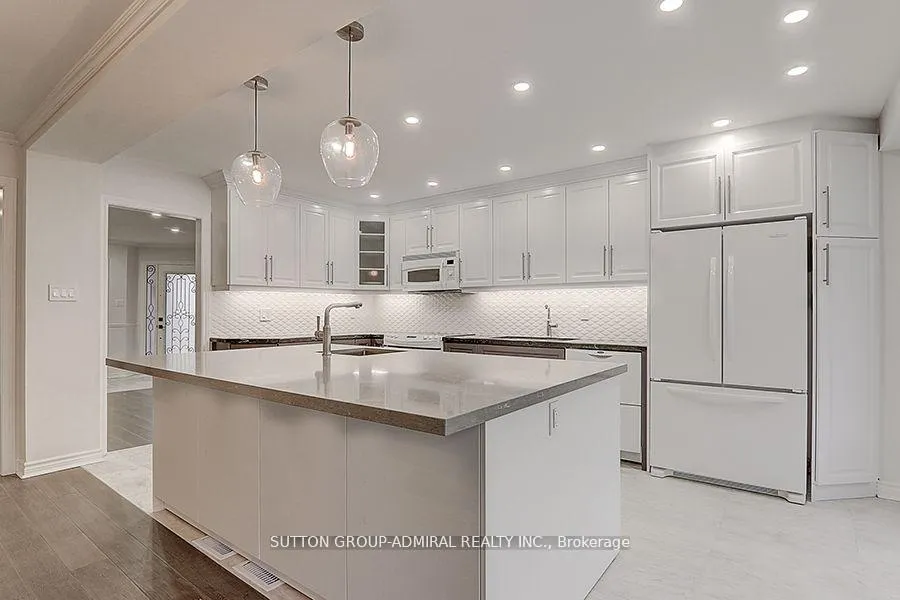 Photo 21 of 160 Gailcrest Circle, Vaughan, Crestwood-Springfarm-Yorkhill — HOMEH