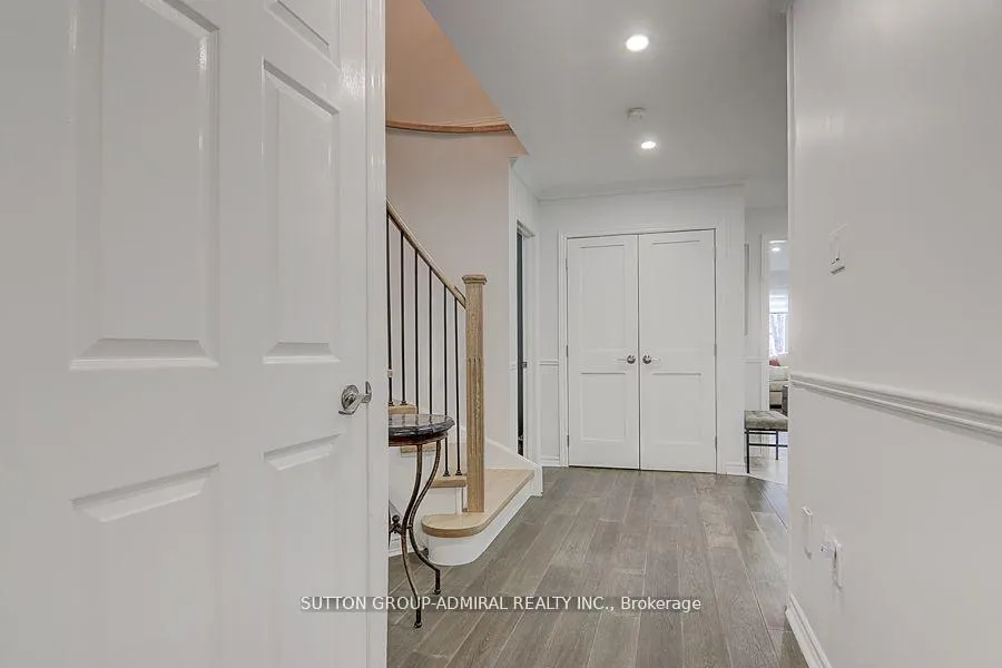 Photo 23 of 160 Gailcrest Circle, Vaughan, Crestwood-Springfarm-Yorkhill — HOMEH