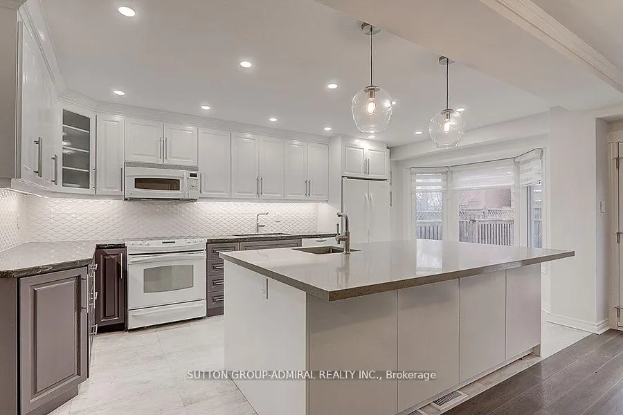 Photo 25 of 160 Gailcrest Circle, Vaughan, Crestwood-Springfarm-Yorkhill — HOMEH