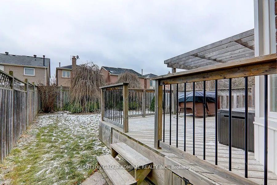 Photo 31 of 160 Gailcrest Circle, Vaughan, Crestwood-Springfarm-Yorkhill — HOMEH