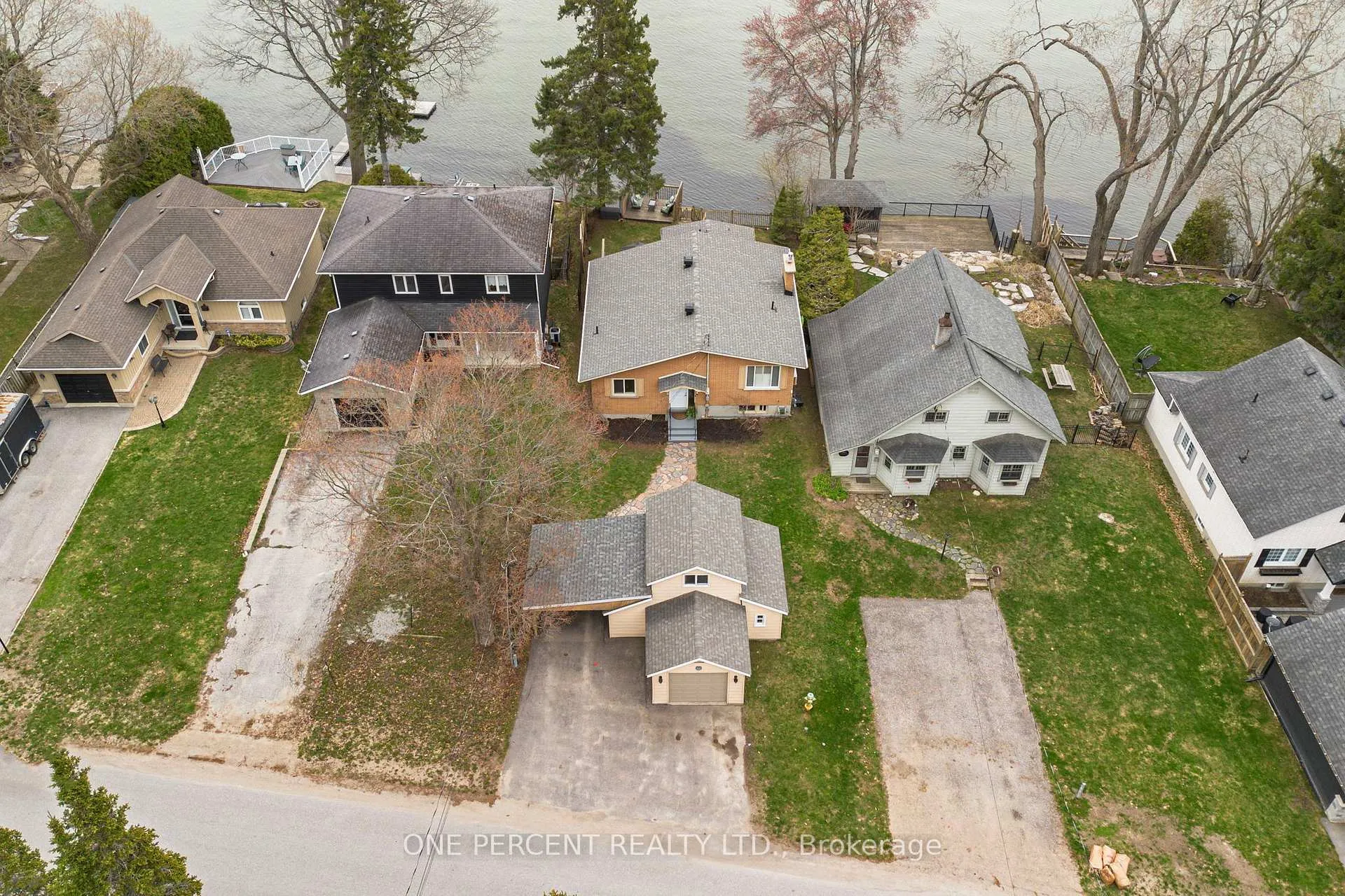 Photo 7 of 2997 Lakeside Drive, Severn, West Shore — HOMEH