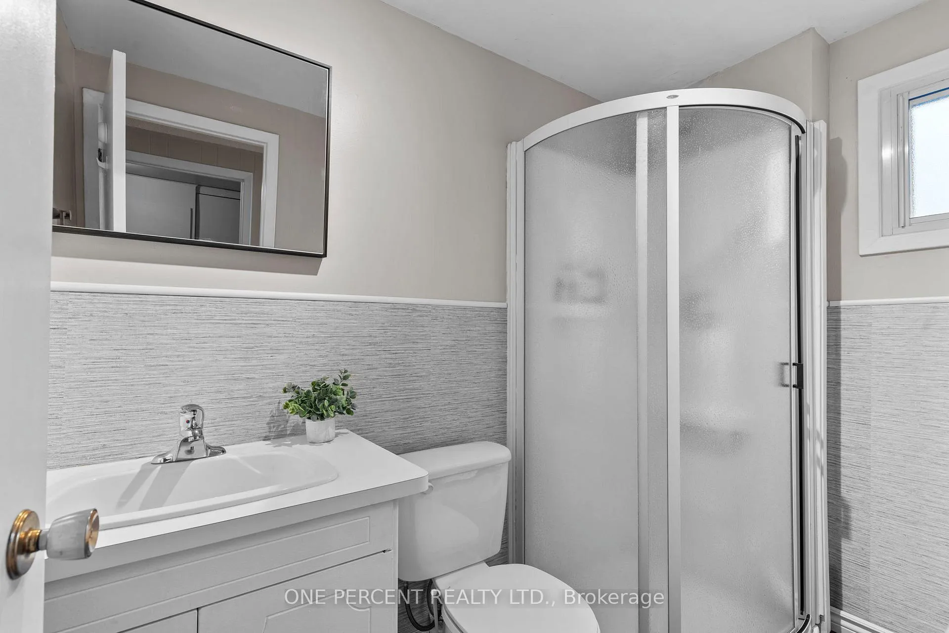 Photo 32 of 2997 Lakeside Drive, Severn, West Shore — HOMEH