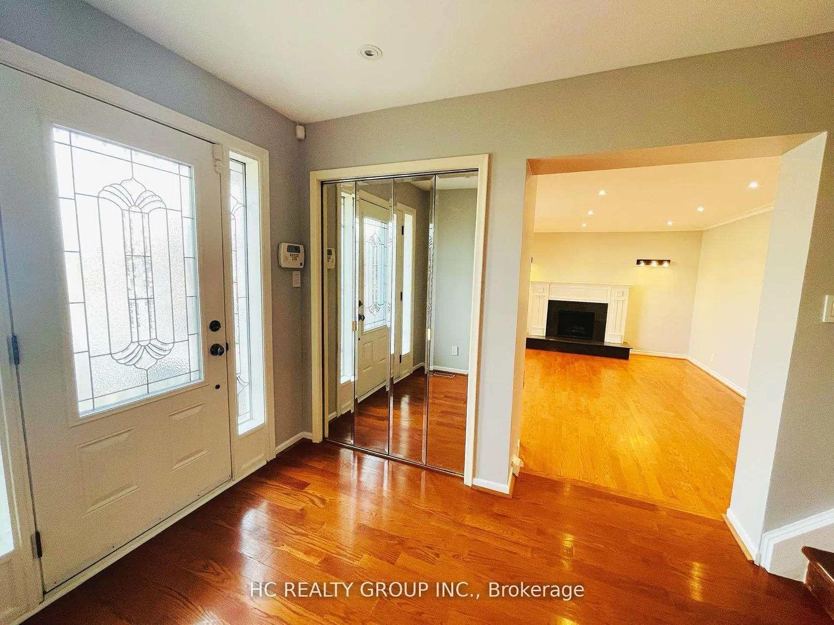 Photo 2 of 2222 Kennedy Road, Scarborough, Tam O'Shanter-Sullivan — HOMEH