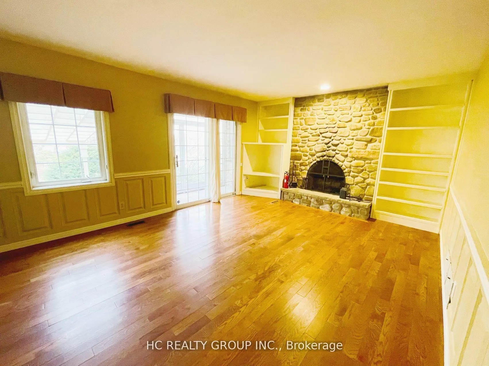 Photo 12 of 2222 Kennedy Road, Scarborough, Tam O'Shanter-Sullivan — HOMEH