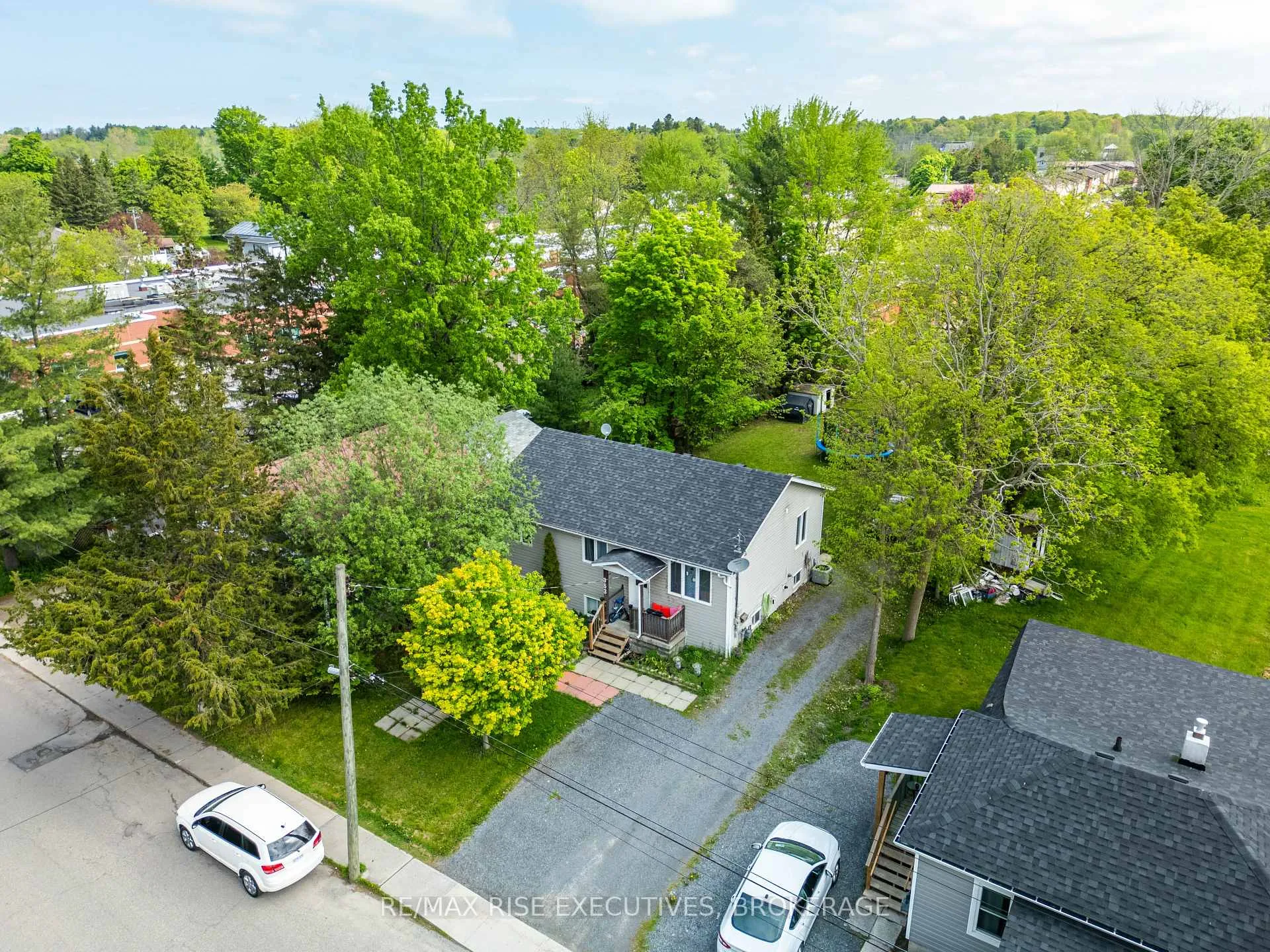 Photo 8 of 353 Charles Street, Gananoque — HOMEH