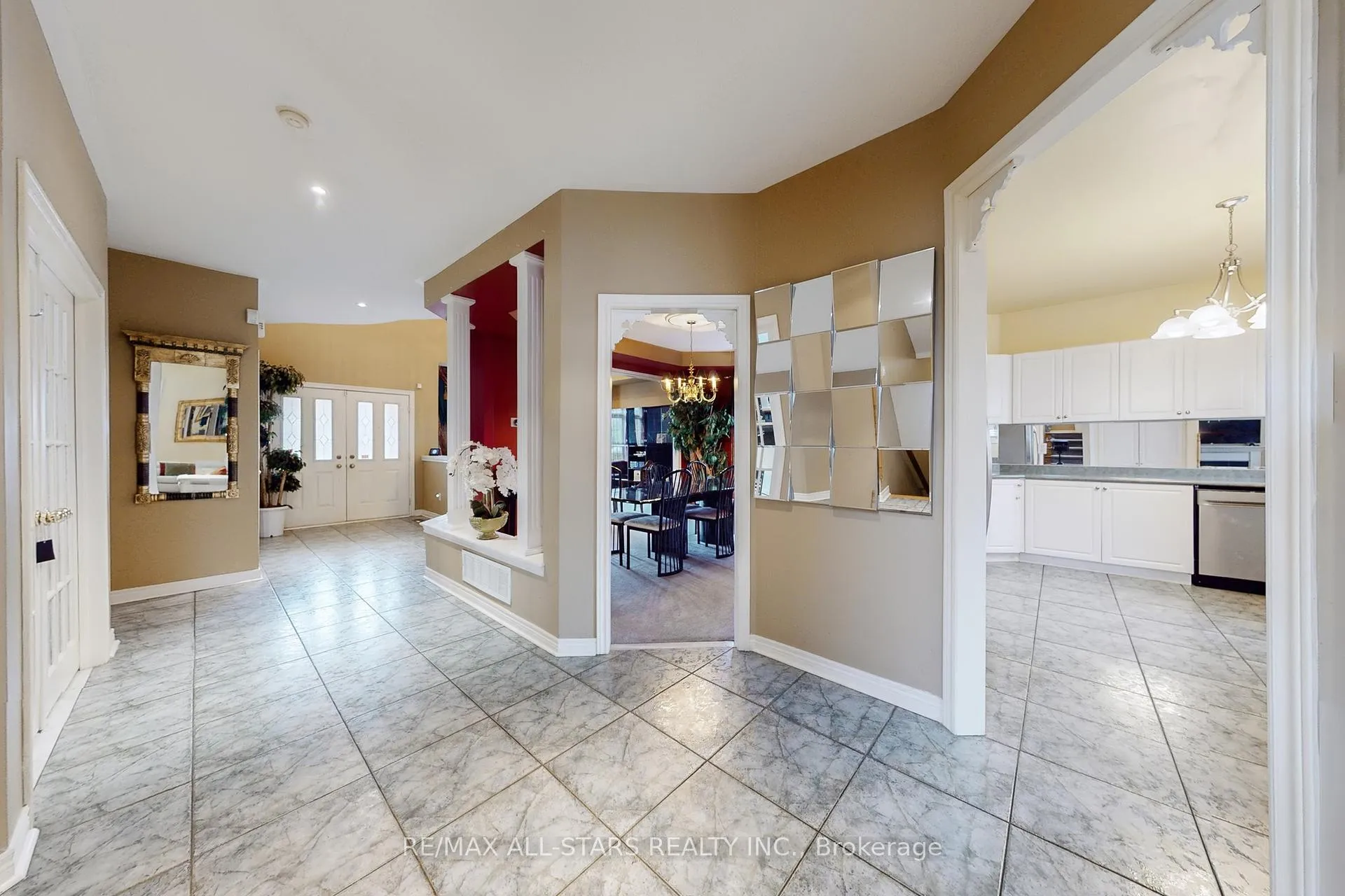 Photo 17 of 54 Bretton Circle, Markham, Rouge Fairways — HOMEH