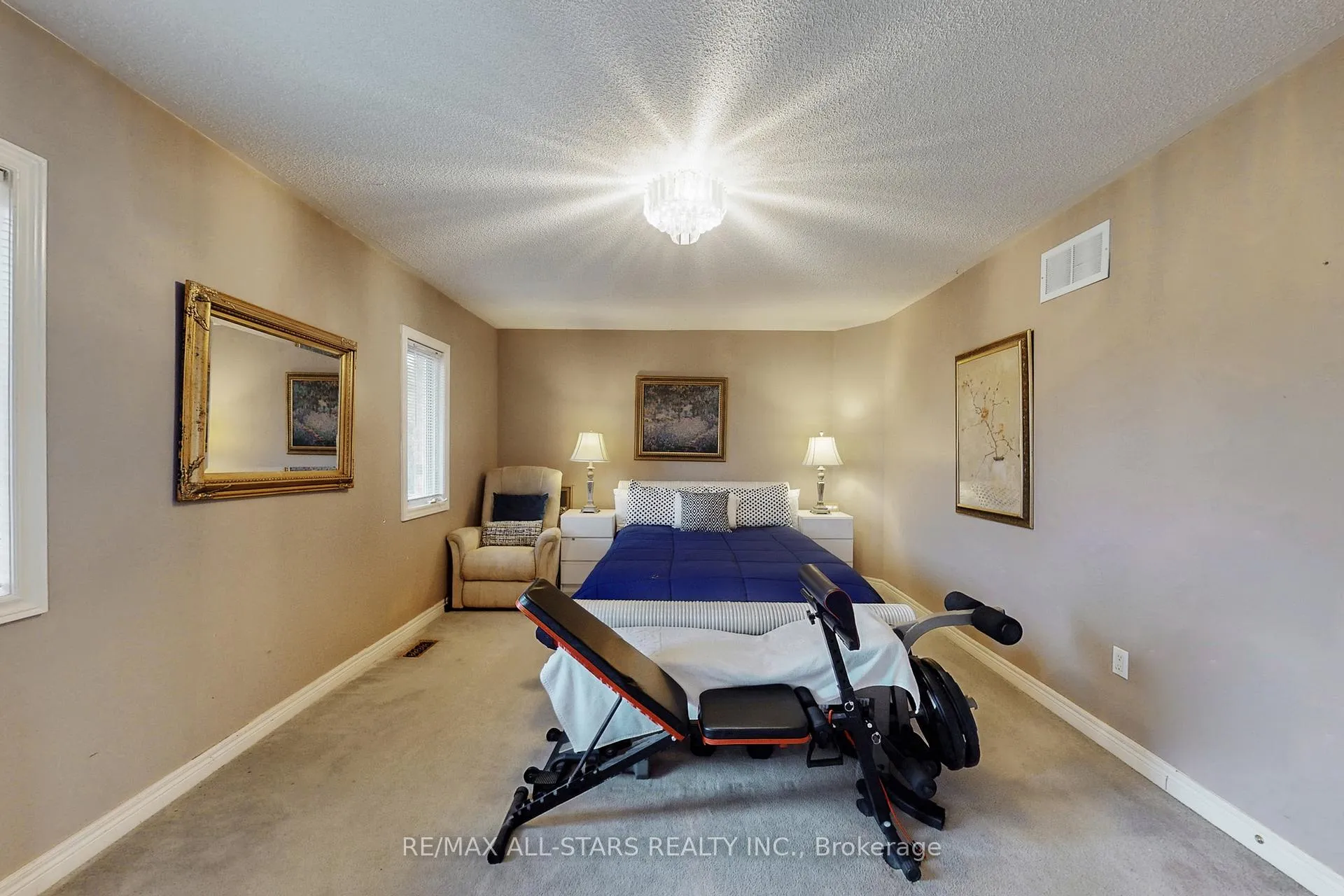 Photo 21 of 54 Bretton Circle, Markham, Rouge Fairways — HOMEH