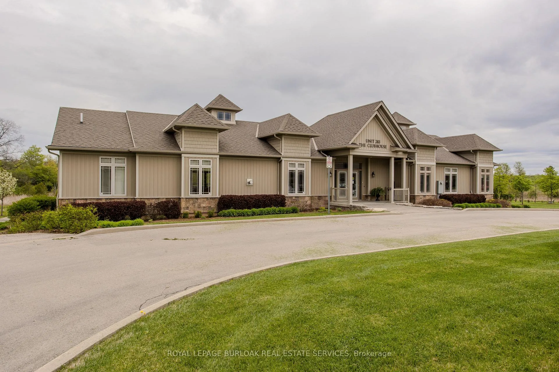 Photo 33 of Unit 31, 2165 Itabashi Way, Burlington, Tansley — HOMEH