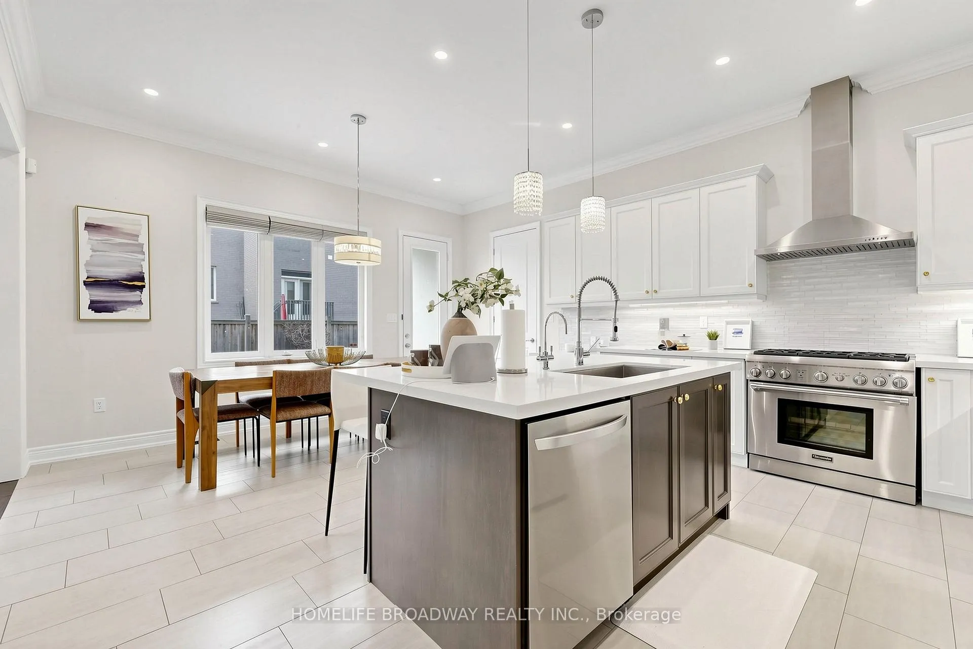 Photo 13 of 14 Evershot Crescent, Markham, Wismer — HOMEH