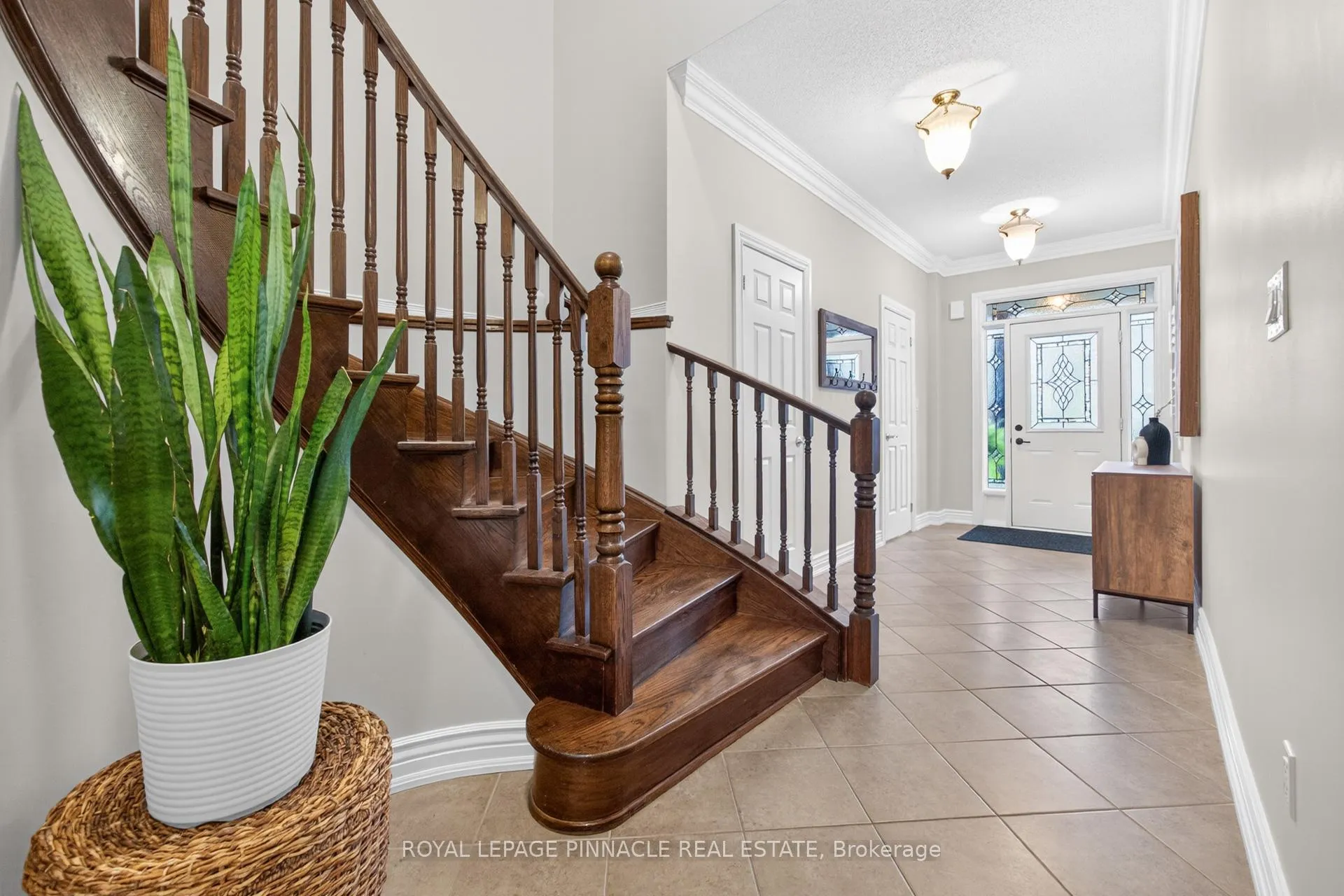 Photo 6 of 4639 Cornerstone Drive, Burlington, Alton — HOMEH