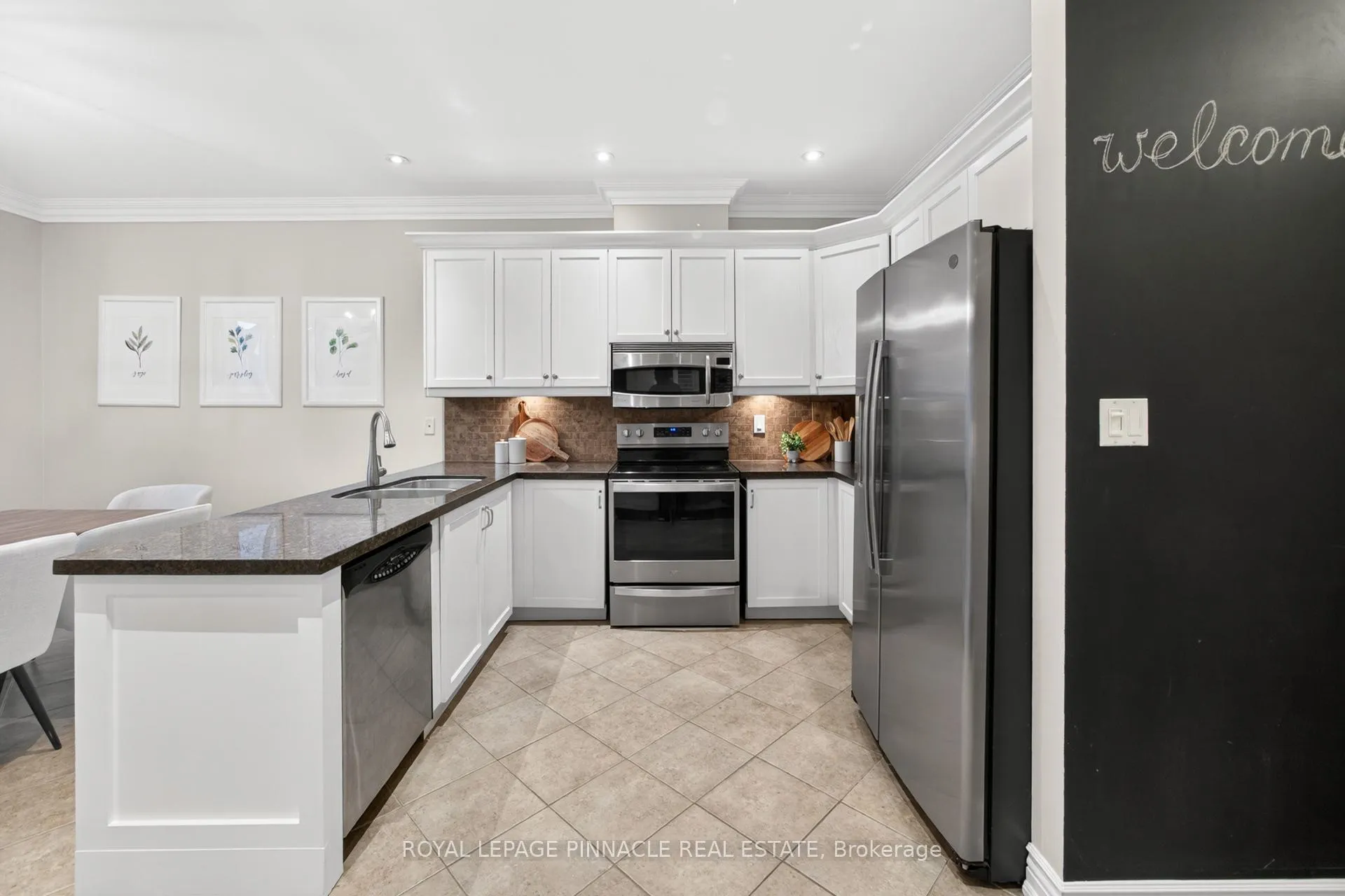 Photo 14 of 4639 Cornerstone Drive, Burlington, Alton — HOMEH