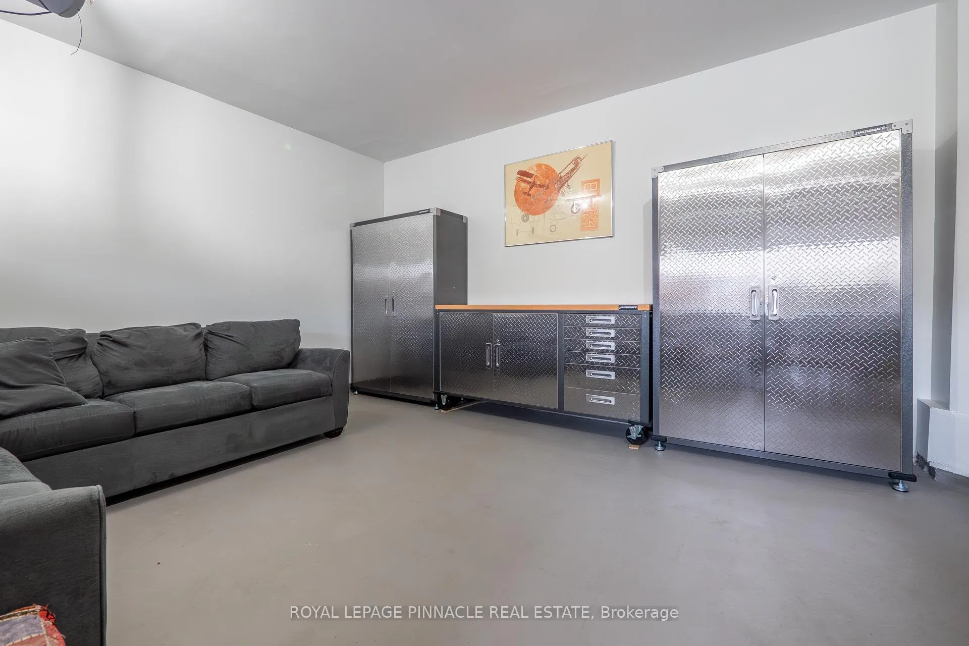 Photo 43 of 4639 Cornerstone Drive, Burlington, Alton — HOMEH