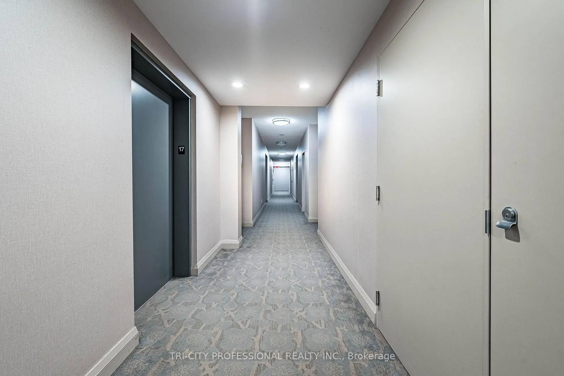 Photo 6 of Unit 1713, 85 E Liberty Street, Toronto, Niagara — HOMEH
