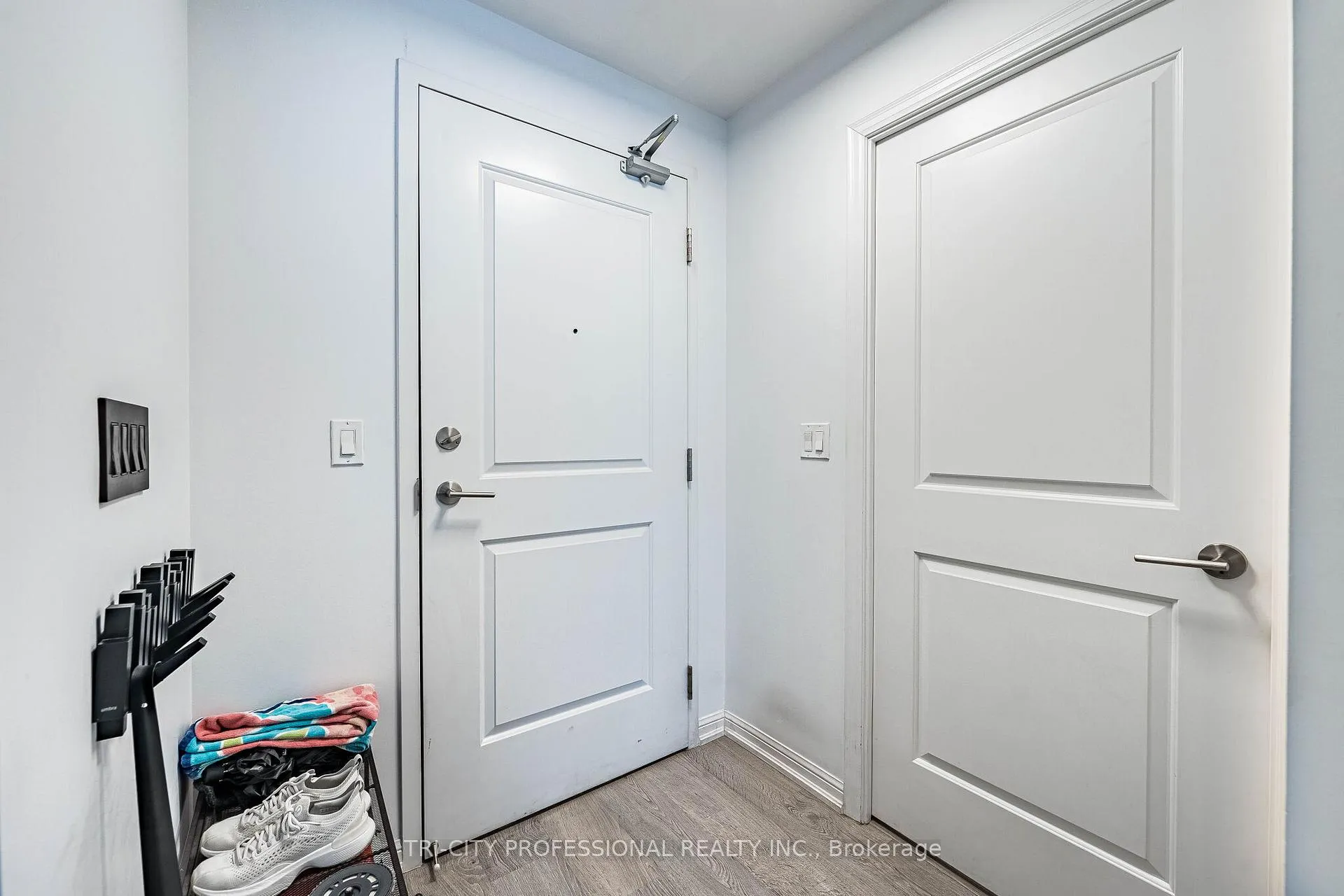Photo 8 of Unit 1713, 85 E Liberty Street, Toronto, Niagara — HOMEH