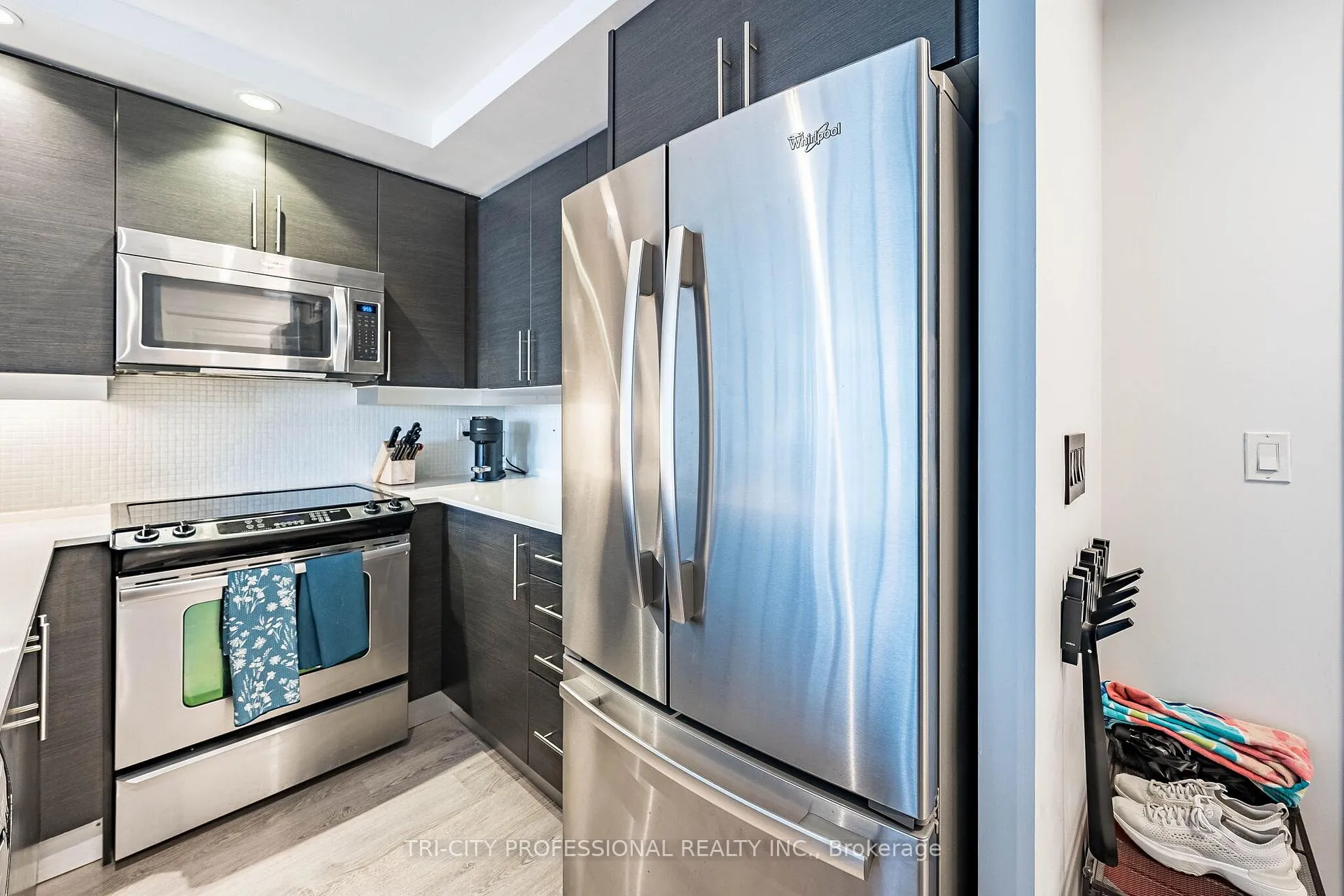 Photo 13 of Unit 1713, 85 E Liberty Street, Toronto, Niagara — HOMEH