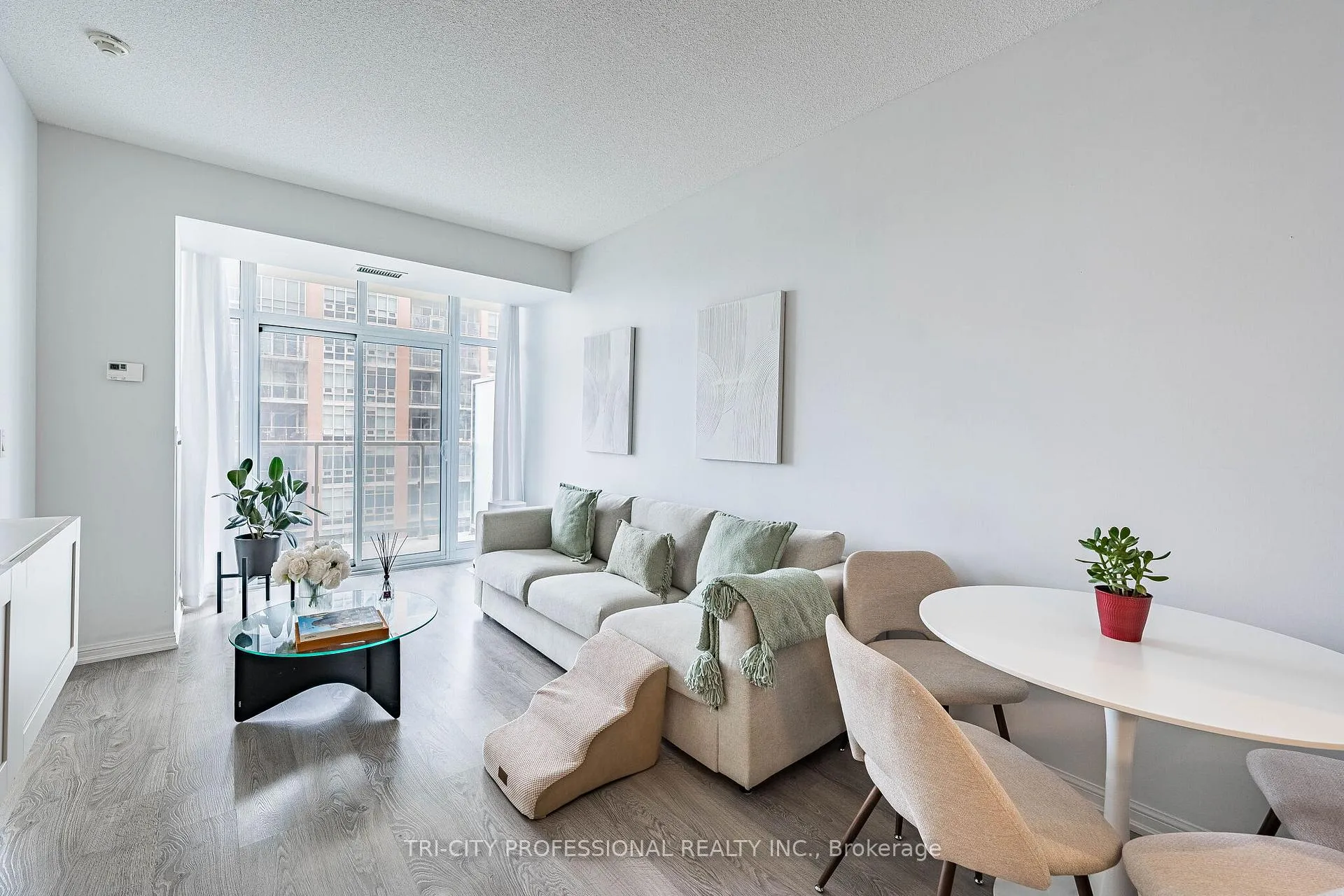 Photo 15 of Unit 1713, 85 E Liberty Street, Toronto, Niagara — HOMEH