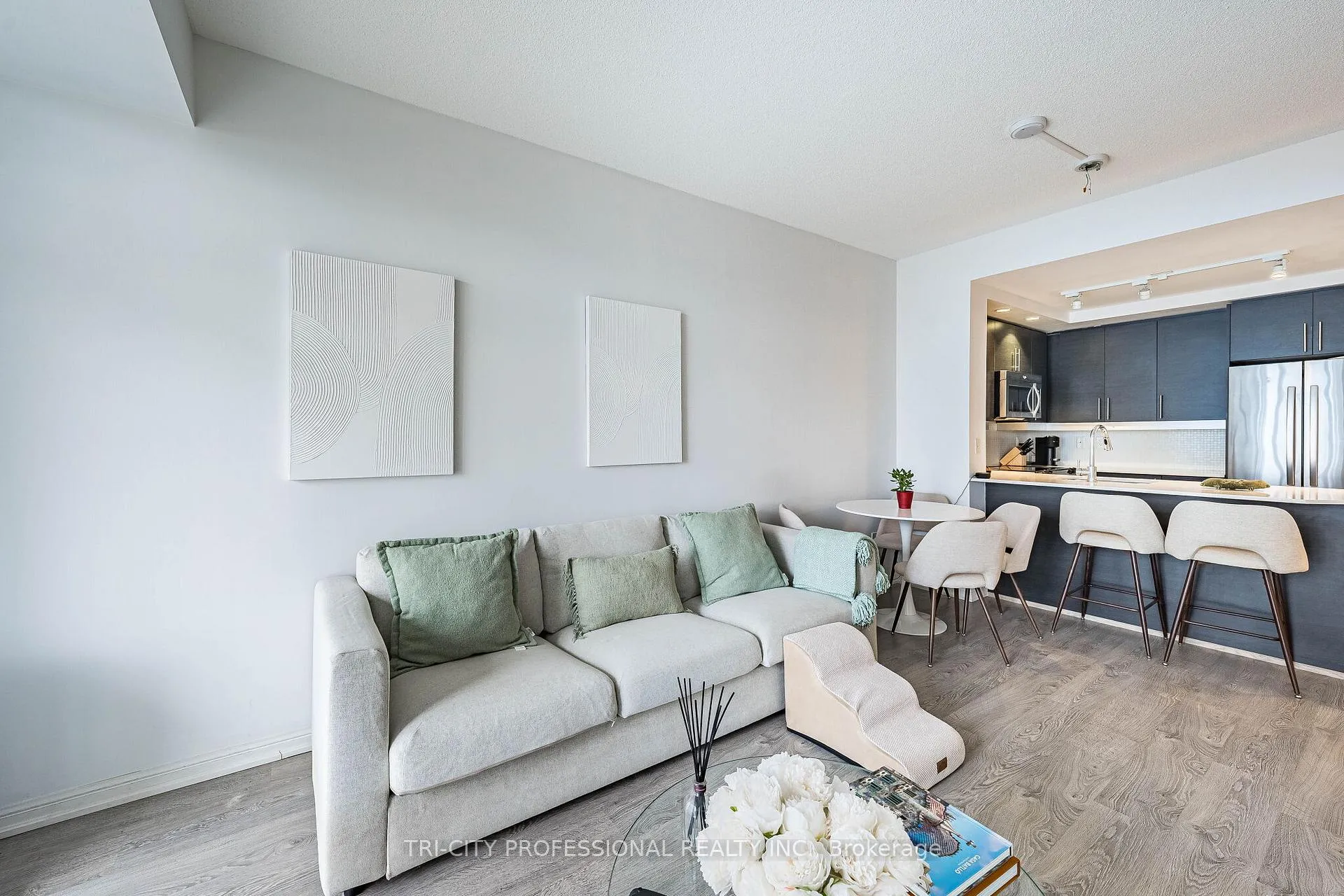Photo 18 of Unit 1713, 85 E Liberty Street, Toronto, Niagara — HOMEH
