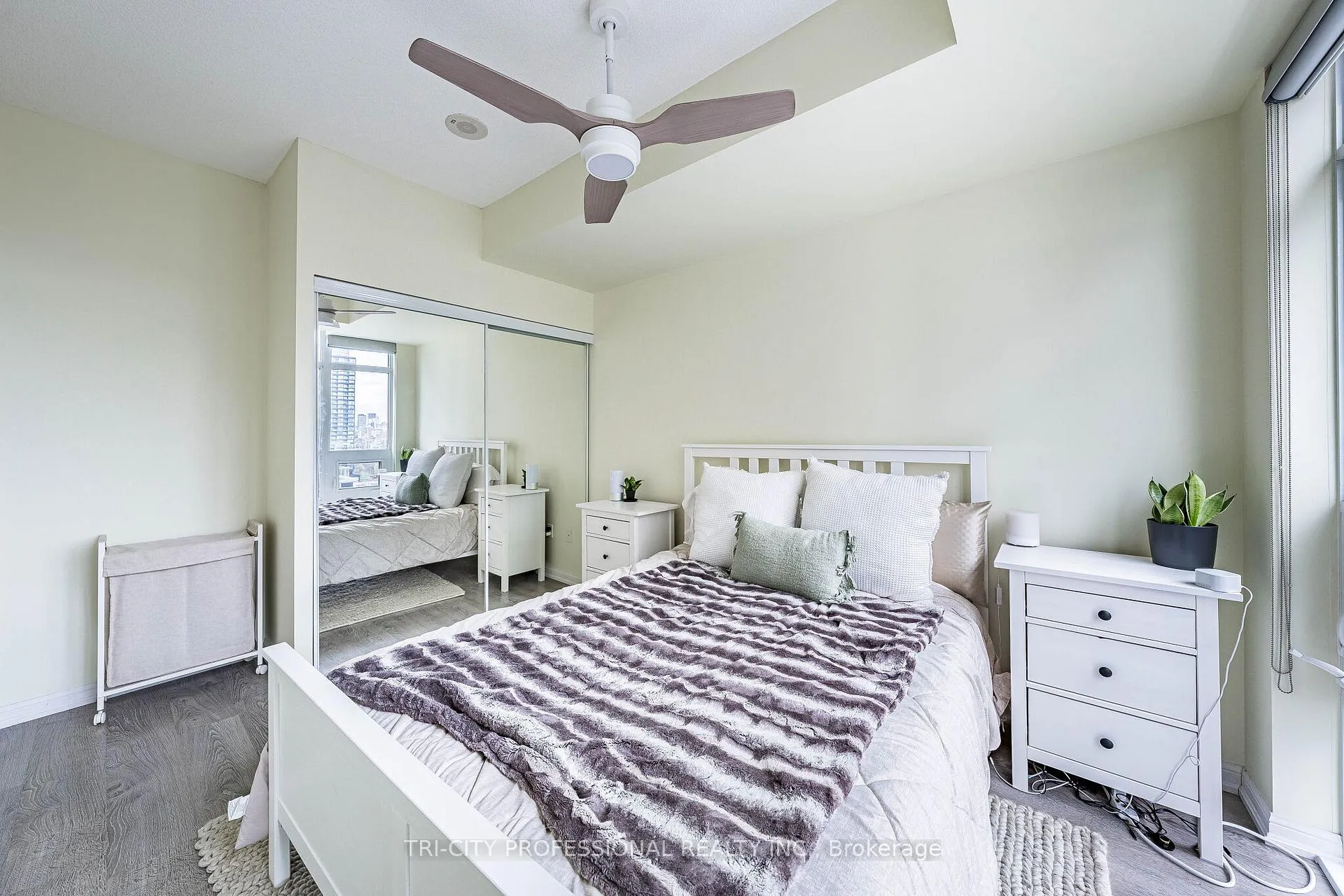 Photo 26 of Unit 1713, 85 E Liberty Street, Toronto, Niagara — HOMEH