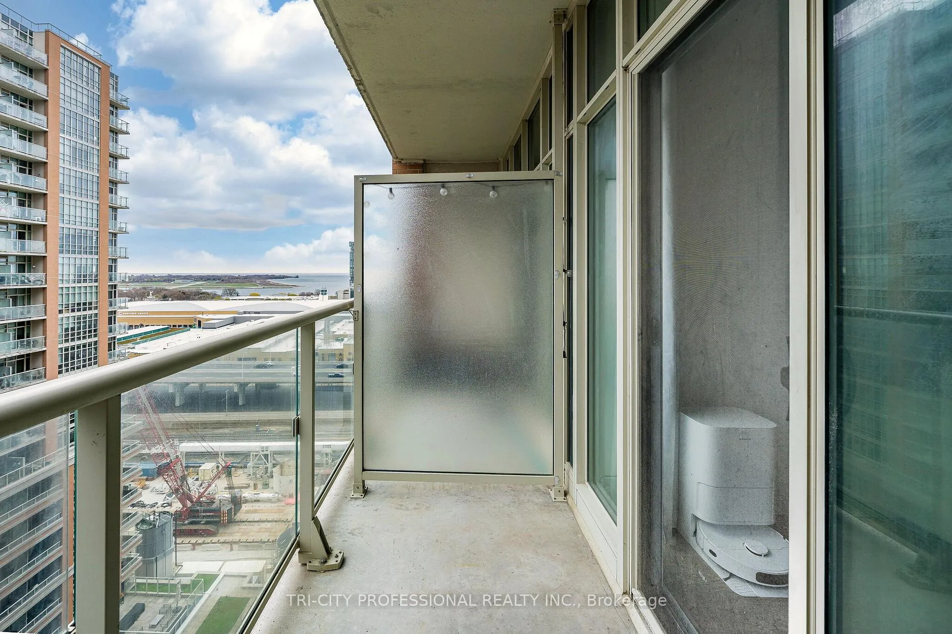 Photo 33 of Unit 1713, 85 E Liberty Street, Toronto, Niagara — HOMEH