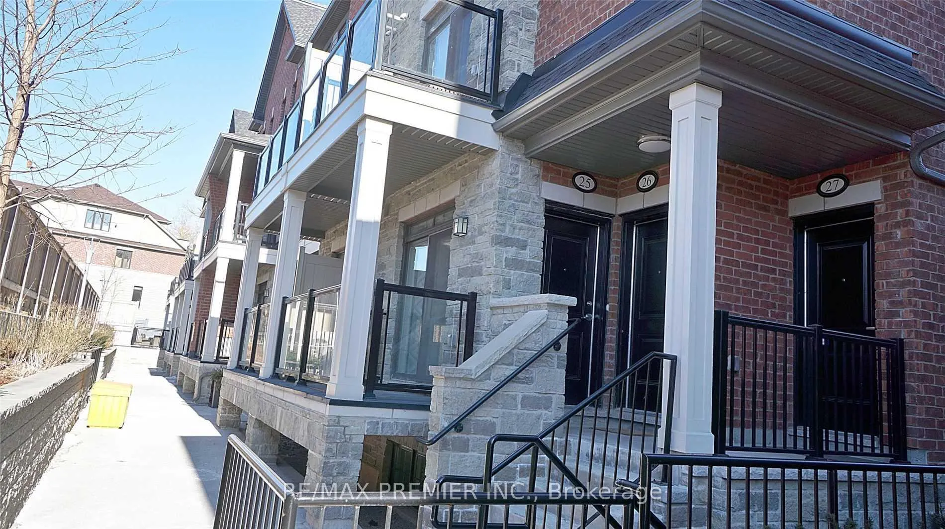 Photo 2 of Unit 26, 196 Pine Grove Road, Vaughan, Islington Woods — HOMEH
