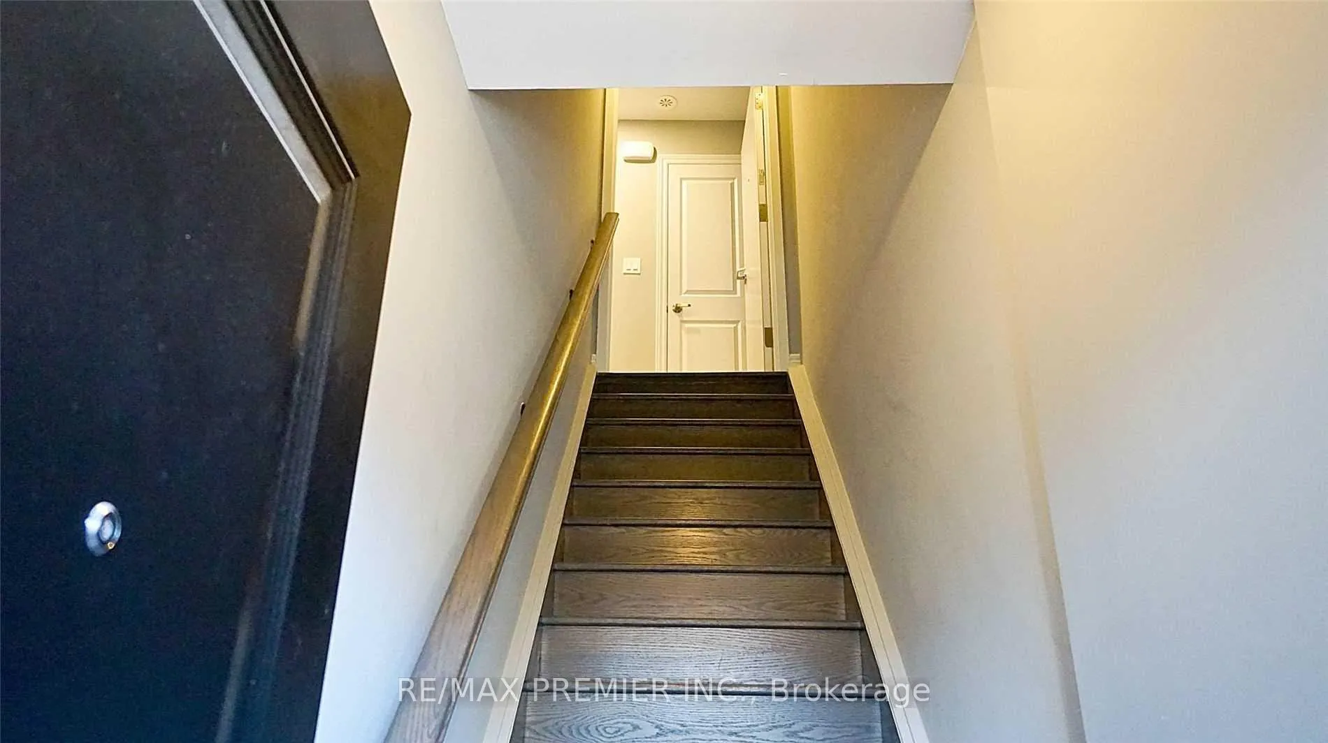 Photo 4 of Unit 26, 196 Pine Grove Road, Vaughan, Islington Woods — HOMEH