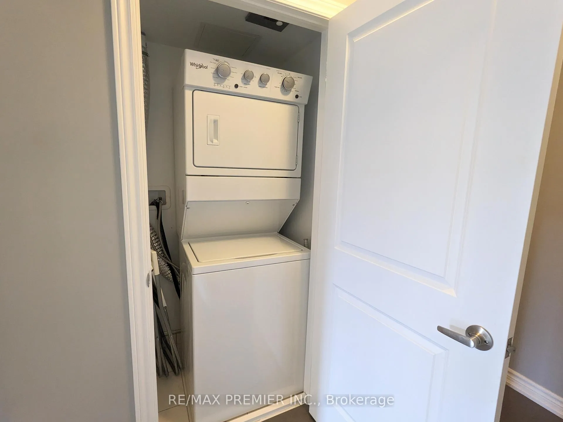 Photo 10 of Unit 26, 196 Pine Grove Road, Vaughan, Islington Woods — HOMEH