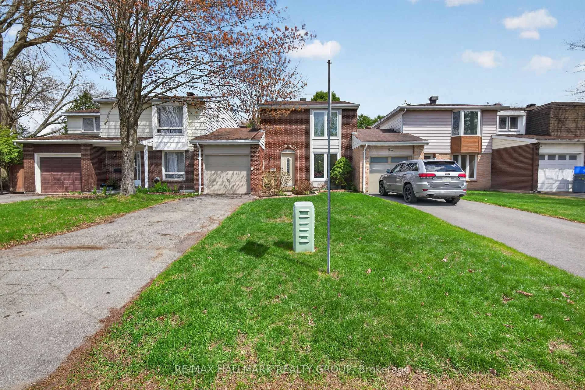 Photo 1 of 6 Beddoe Lane, Ottawa, Blackburn Hamlet (South) — HOMEH