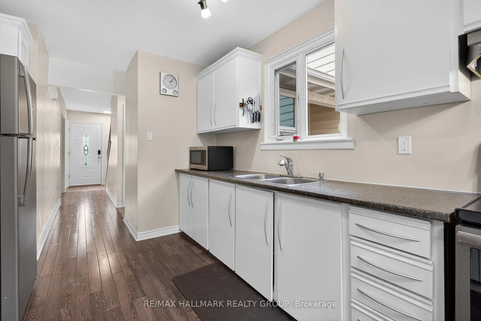 Photo 17 of 6 Beddoe Lane, Ottawa, Blackburn Hamlet (South) — HOMEH