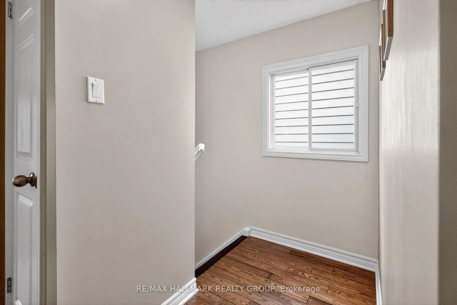 Photo 22 of 6 Beddoe Lane, Ottawa, Blackburn Hamlet (South) — HOMEH