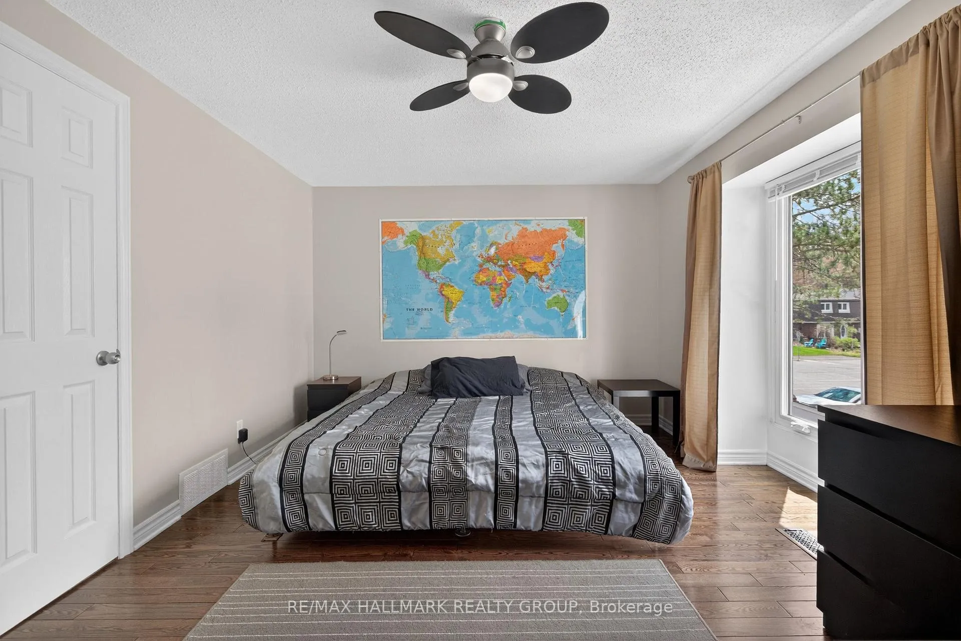 Photo 27 of 6 Beddoe Lane, Ottawa, Blackburn Hamlet (South) — HOMEH
