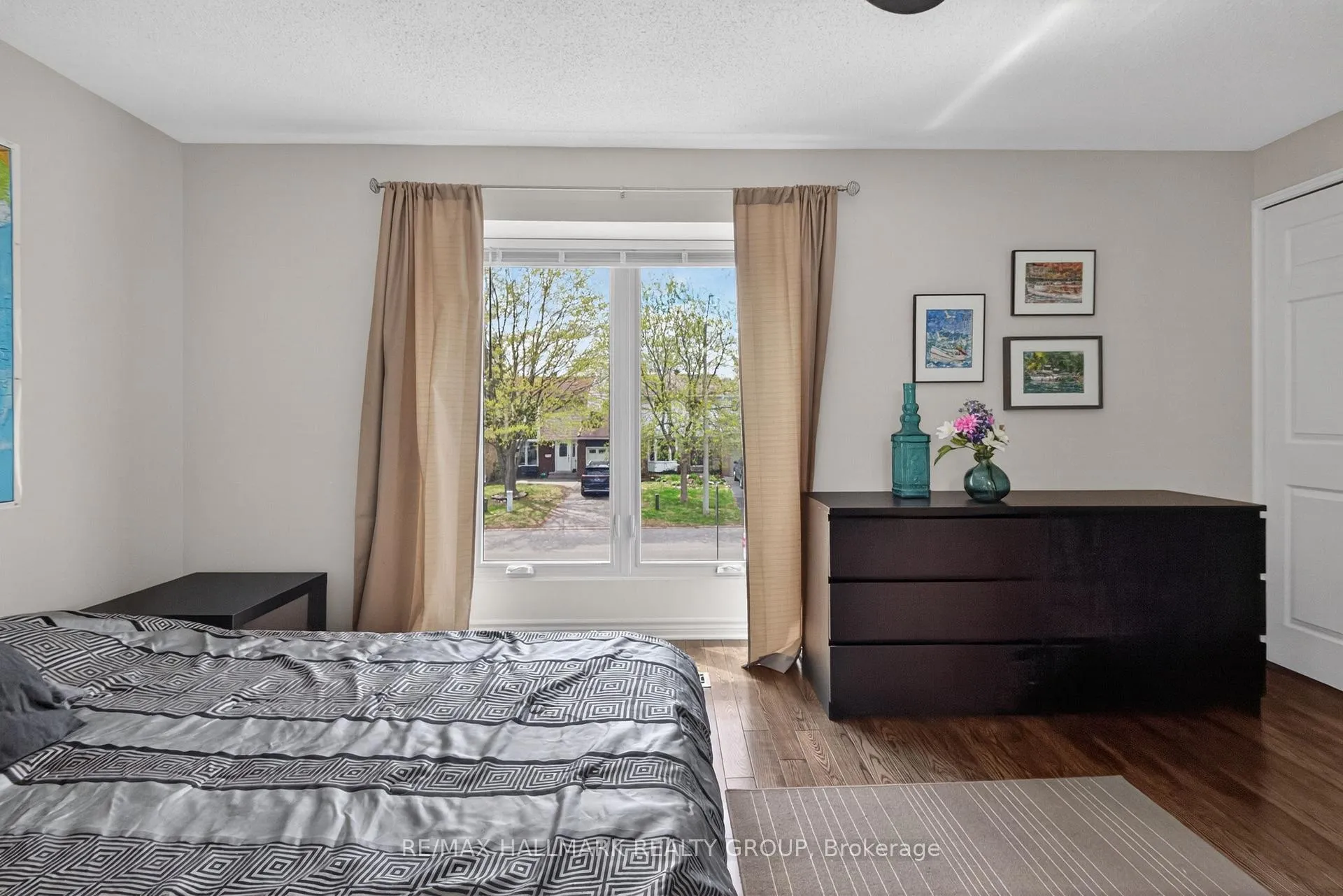 Photo 30 of 6 Beddoe Lane, Ottawa, Blackburn Hamlet (South) — HOMEH
