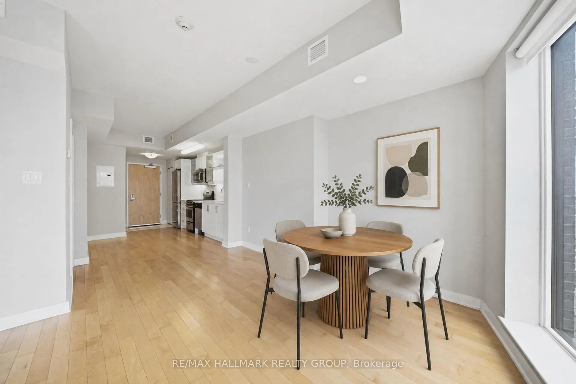 Photo 2 of Unit 2604, 40 Nepean Street, Ottawa, Ottawa Centre — HOMEH