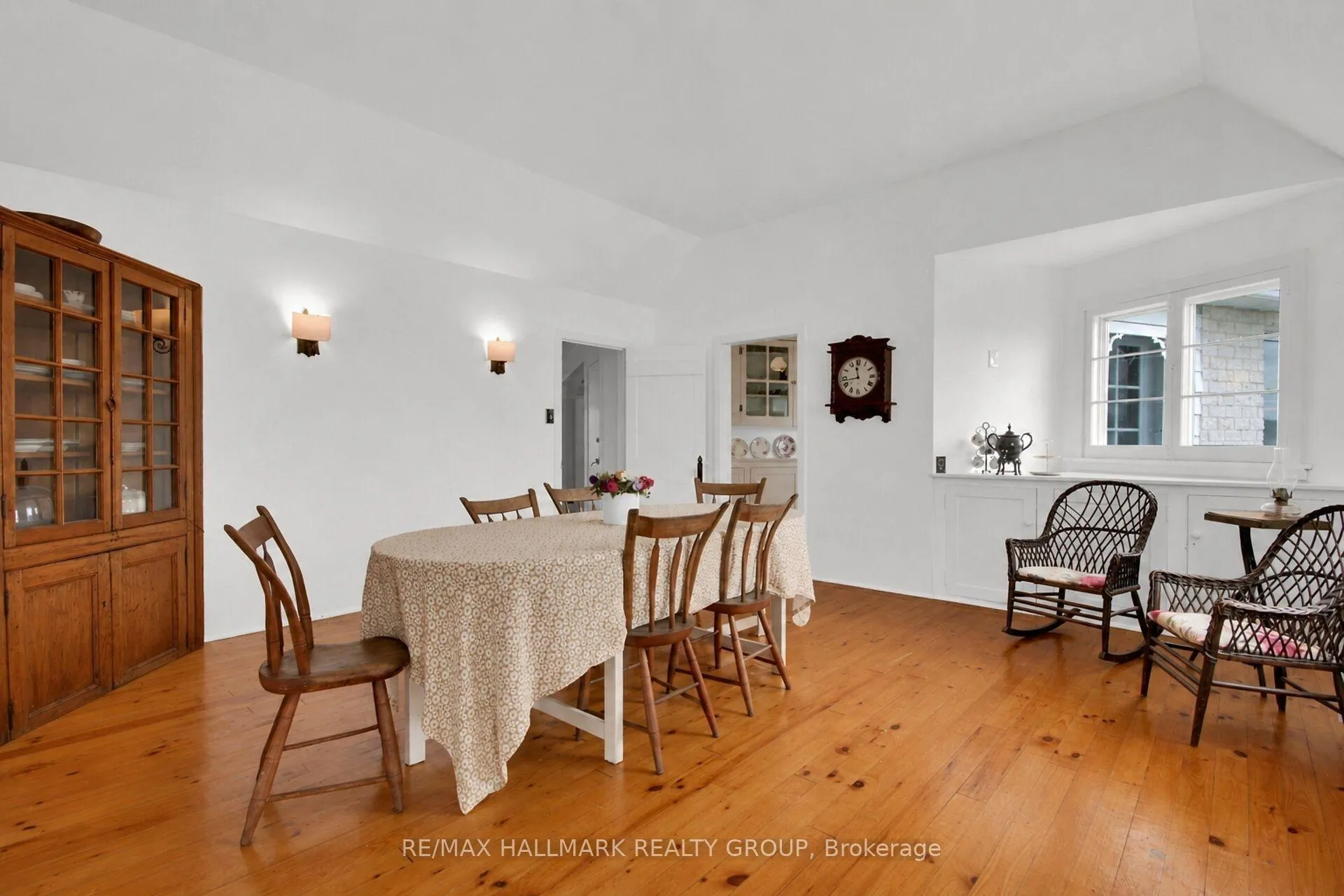 Photo 17 of 350 Berry Side Road, Ottawa, Kanata - Kanata (North East) — HOMEH