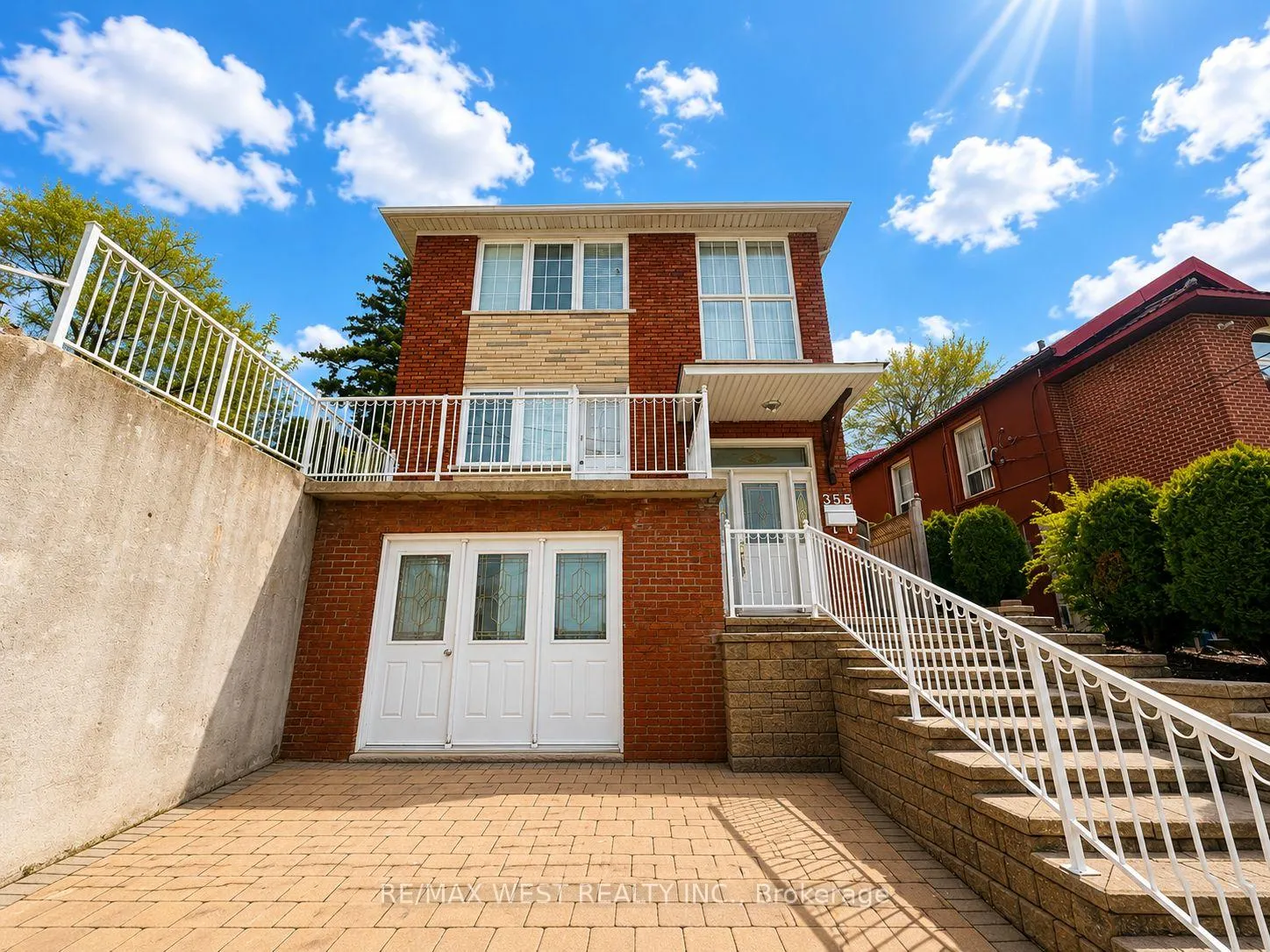 Photo 1 of Unit Basement, 355 Silverthorn Avenue, Toronto, Keelesdale-Eglinton West — HOMEH